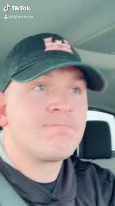 Dylan Lenox (@dylanlenox)