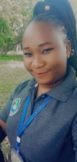 Mungu ndiye Kila kitu kwetu Basi nasi hatuna budi kumtumainia yeye  atatuvusha salama🙏nawatia moyo ndugu zangu mungu atasimama