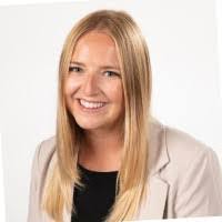 Anna Riggs's Instagram, Twitter & Facebook