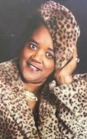 Marie Houston's Instagram, Twitter & Facebook