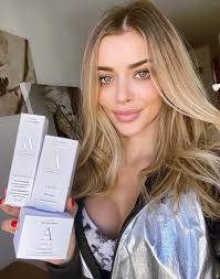 instagram.com/fanistipkovic Moj izbor za njegu lica, najbolje kreme koje  sam probala i koje su mi, uz vrhunsku njegu, uspjele i skinuti sve  pigmentacijske mrlje 🤍 My Skin by Dr. Kaliterna Dinko Kaliterna