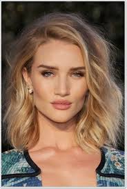 If you're ready for a new haircut but you aren't sure which cuts and styles best suit below, we've compiled the best haircuts for long, oval, round, square, triangle and diamond face shapes. 85 Bold And Beautiful Hairstyles For Square Faces