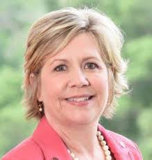 SHARED DECISION-MAKING: PRACTICAL IMPLEMENTATION FOR THE ONCOLOGY TEAM