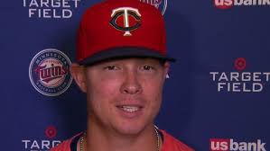 Twins' Pagan calls starter Mahle a 'warrior' after early exit