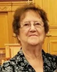 Crystal Wisner's Instagram, Twitter & Facebook