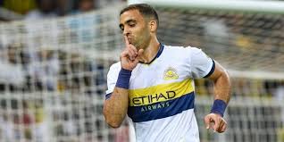 وكان حمد الله قد غادر معسكر منتخب بلده على خلفية أزمة مع زميله لاعب خط الوسط فيصل فجر، حسبما أشارت تقارير صحفية مغربية. Ø¨Ø§Ù„ÙÙŠØ¯ÙŠÙˆ Ø¹Ø¨Ø¯ Ø§Ù„Ø±Ø²Ø§Ù‚ Ø­Ù…Ø¯ Ø§Ù„Ù„Ù‡ ÙŠØ³Ø¬Ù„ Ø§Ù„Ù‡Ø¯Ù 12 ÙÙŠ ÙƒØ£Ø³ Ø§Ù„Ù…Ù„Ùƒ ÙˆØ§Ù„Ù‡Ø¯Ù 35 ÙÙŠ ÙƒÙ„ Ø§Ù„Ù…Ø³Ø§Ø¨Ù‚Ø§Øª Mountakhab Net