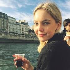 Anna Gibbs (@aamgibbs)