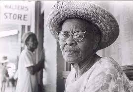 Rachel Idlette Holt Clark was born April 2, 1890, in Sumter County,  Georgia. In 1912, Rachel married Jack Clark, and in the 1920s they moved to  Archery to work for Earl Carter.