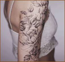Tatouage femme, les tatouages de pivoines sont magnifiques et sont devenus l'une des pièces les plus populaires du body art. Informationen Zu Notitle Pin Sie Konnen Mein Profil Ganz Einfach Verwenden Um Versch Shoulder Tattoos For Women Floral Tattoo Sleeve Tasteful Tattoos