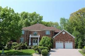 Here Is A Great House For Sale In 26 Rons Edge Rd Springfield Nj 07081 Let Us Help You Find Your Next Home In Sprin Flipping Houses Next At Home Springfield