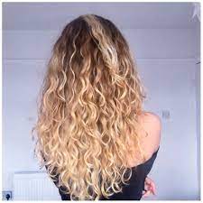 Long Curly Hair Naturally Blonde Longcurlyhairnaturallyblonde In 2021 Blonde Curly Hair Natural Curly Hair Styles Naturally Curly Hair Styles