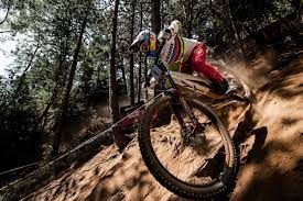 Accident de mountain bike après le sabotage d'une piste de vtt de descente. Les 10 Meilleurs Vtt Descente Dh De 2021 Top Vtt Dh