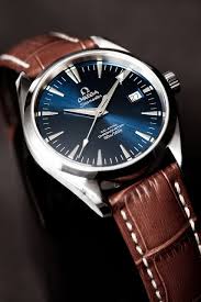 Omega Aqua Terra In Blue Looks Very Luxurious Hgnjshoppingmall Com Accessories Goruntuler Ile Erkek Aksesuarlari Erkek Kol Saatleri Erkek Saat