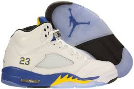 Featuring a new silhouette as bold as its predecessors, nike launched the jordan 5, designed by tinker hatfield, in 1990. Amazon Com Nike Mens Air Jordan 10 Retro 30th Lady Liberty Dust Metallic Gold Black Retro Leather Basketball Shoes Basketball