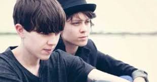 Tegan And Sara I Don T Wanna Be Gavin Degraw Cover For One Tree Hill Tegan And Sara Celebrities Heartthrob