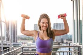 二の腕の引き締めはダンベルが最適！痩せたい女性向けの筋トレ７選 ...
