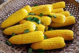 Mengkonsumsi jagung rebus bisa dilakukan 2 kali sehari sebagai pengganti karbohidrat yang ada. 5 Snack Enggak Bikin Gemuk Meski Dikonsumsi Setelah Jam 6 Sore Okezone Lifestyle