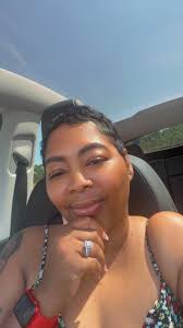 Hello ladies my name is Starlette but I go by “Star” I'm 44 years young.  I'm from Florida moved back to Atlanta 3 years ago. I use to live in  Atlanta back