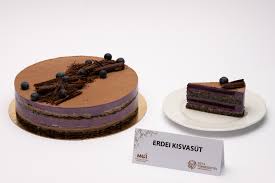 Te is biztosan imádod azt a gyümölcsöt, amiből készül! Cekla Tejfol Es Paprika Is Felbukkant A Magyarorszag Tortaja 2021 Verseny Tortaiban Szeretem A Csokit