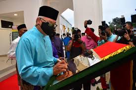 Gemas golf resort 1.9 km. Tentera Darat Malaysia Masjid As Solihin Mercu Tanda Baharu Warga Kem Syed Sirajuddin Gemas
