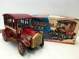 Pin By Kristina Wentz On Vintage Toys In 2021 Tin Toys Vintage Tin Car