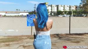 Thicc ebony gets caught masturbating in her car. Blue Haired Jewelz Blu Masturbating In The Car Sex Video