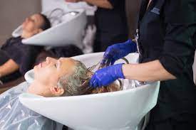 Non si tratta di un prodotto riservato alle donne, anche gli uomini possono, e … Ogni Quanto Si Lavano I Capelli