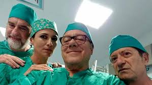 Film ad episodi in cui carlo verdone si conferma mattatore comico. Si Vive Una Volta Sola Il Nuovo Film Di Verdone Arriva Su Amazon Prime Video