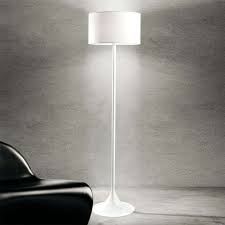 Tijdloze Vloerlamp Flute In 2020 Stehlampe Stehlampe Mit Schirm Moderne Stehlampen
