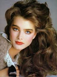 Frauenfrisuren Im Stil Der 80er Jahre Frisuren Beauty Und Schonheit Madchen