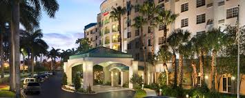 Hotel With Fll Airport Shuttle Courtyard Fort Lauderdale