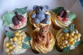 Australian Flora And Fauna Cupcakes Australia Cake Animal Baby Shower Cake Australian Party