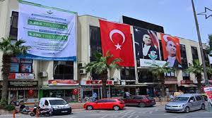 Torbalı belediyesi, yeni bir kent için startı verdi. Torbali Belediye Baskani Uygur Yuzunu Gormedigimiz Personellerimiz Var