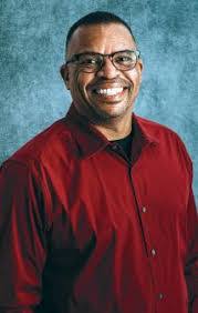 Robert Belfield's Instagram, Twitter & Facebook