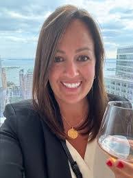 Kerri Morrison's Instagram, Twitter & Facebook