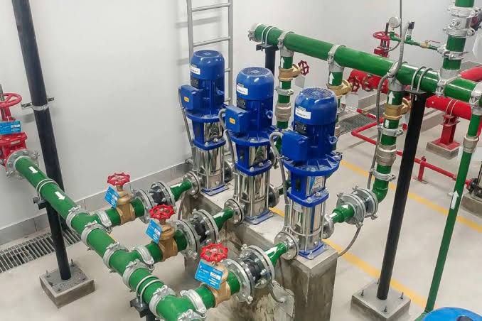 Sistema de bombeo de agua para torres corporativas en San Isidro