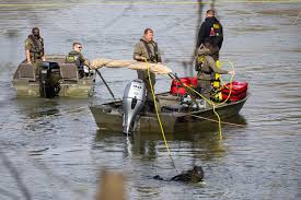 Divers find body of missing 11-year-old in East Fork White River, coroner's  office releases ID - The Republic News