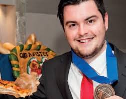 Victoria Wins 2016 La Judge Award