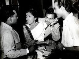 Film History Pics on X: "Anil Biswas, Lata Mangeshkar, Madan Mohan & Talat  Mahmood @mangeshkarlata Remembering MADAN MOHAN on birth anniversary  https://t.co/0yraHfE9GC" / X