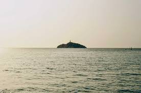 Santa marta ist nicht nur eine wichtige hafenstadt mit umschlag von stückgut und kohle, sondern auch ein touristikzentrum mit einem ausgedehnten hotelgebiet und vergnügungsstätten. Santa Marta Piraten In Kolumbien Unterwegs Reiseblog De