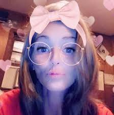 Kimberly Deloge's Instagram, Twitter & Facebook