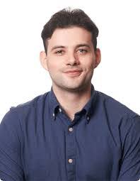 Darren Clay's Instagram, Twitter & Facebook