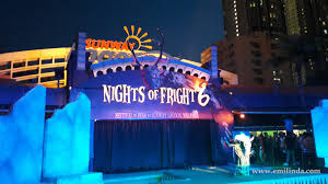 But if you get the rm158 ticket, you get to enjoy a blood bag and get into the express lane. Pengalaman Di Nights Of Fright 6 Sunway Lagoon Emilinda