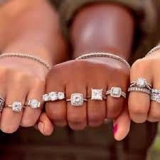 How creative reinvention updates historic fashion elements