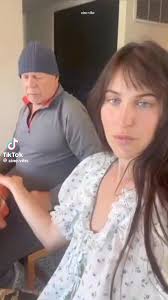 Con due giorni di ritardo facciamo gli auguri più cari a #brucewillis nato  nel 1955 ed ha compiuto 70 anni., Walter Bruce Willis (Idar-Oberstein, 19  marzo 1955) è un attore e musicista statunitense., ...