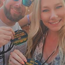 Dunkin' location in Joliet, IL by the mall