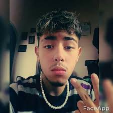 cómo cuando el dj llega tarde al evento y lo regresan jajjajaj😂😂😂