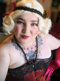 Hi all I'm really looking forward to meeting Simon bamford aka butterball  from hellraiser tonight at the screening of the movie Of course as you all  know me well enough I will