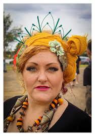 It's been a week of Autumn colours at the Temple! 🧡Ishtar shimmy belt 34”  $100 🍁 Berber beads $45SOLD 🧡selection of adornments $30 each , 2/50,  4/80 (ring, flower, necklace, earrings) 🍁Miao