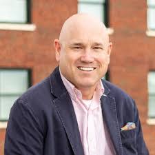 Aaron Montz's Instagram, Twitter & Facebook